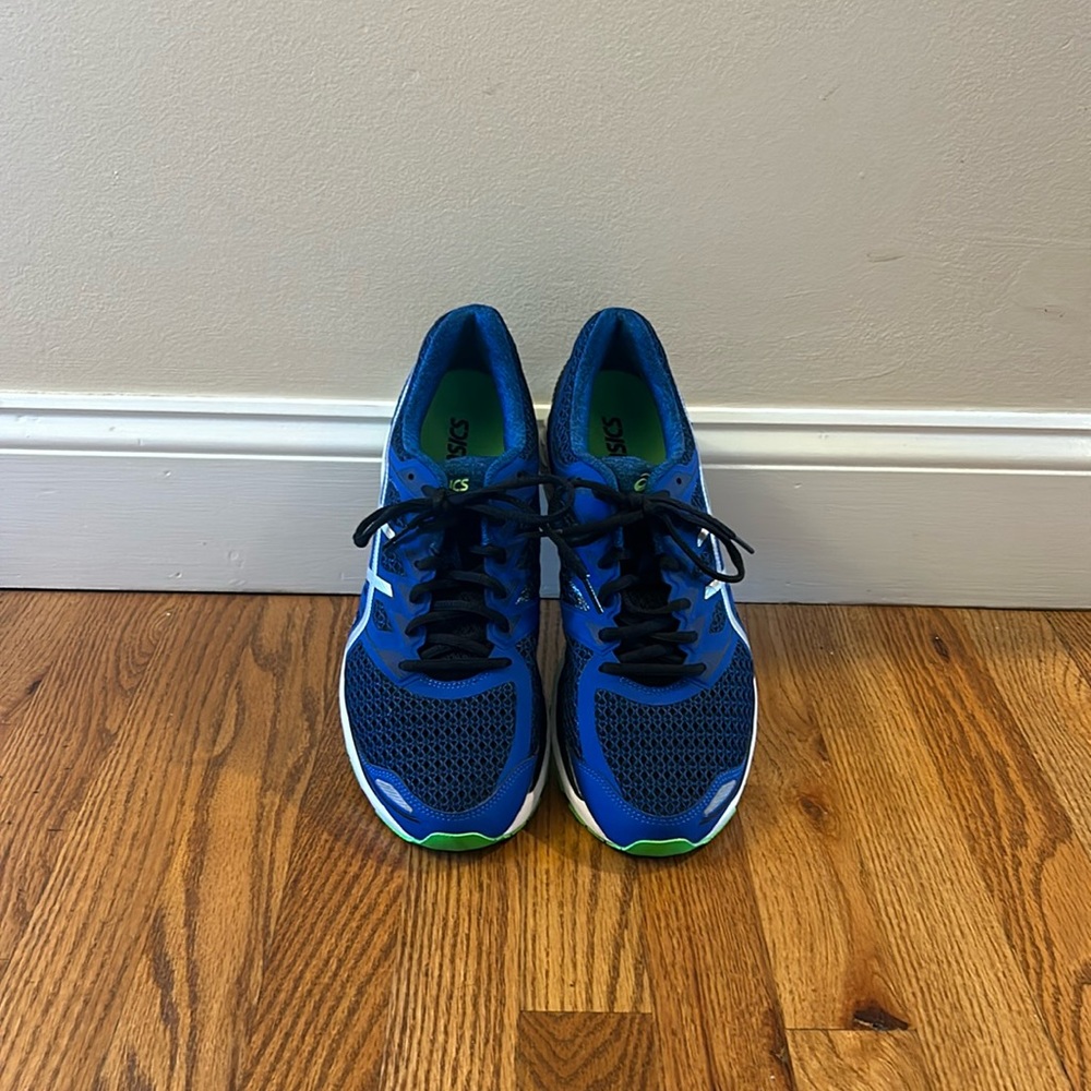 Mens ASICS size 11 Sneakers
